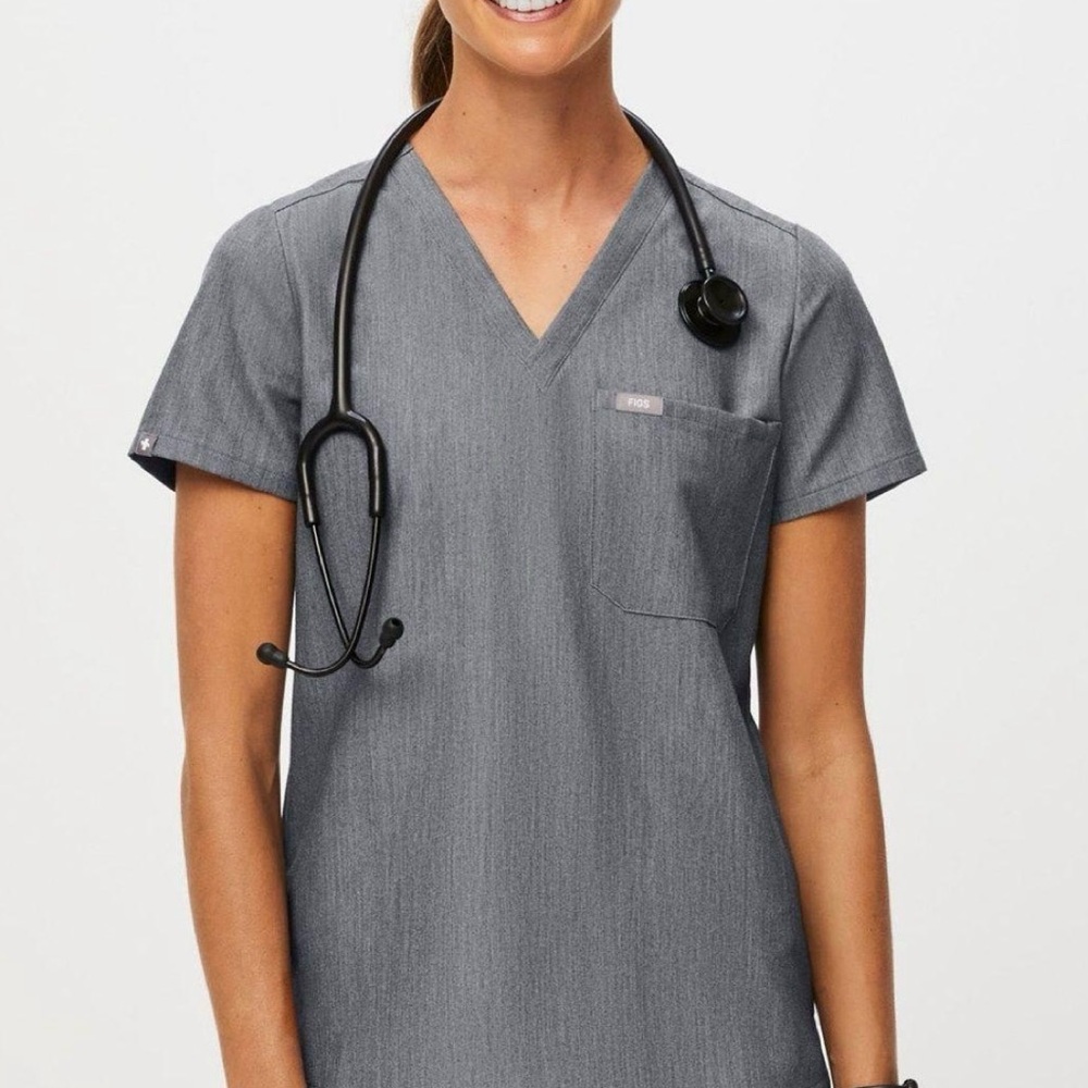 Figs Catarina scrub top